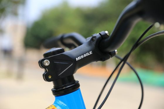 スチールフレーム 子供用自転車 三輪車 子供用 山の探検と冒険
