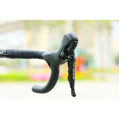 レースロードバイク ディスクブレーキと炭素繊維フォークOEM 21スピードMTBマウンテンバイク