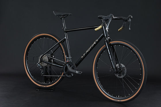普通のペダルスルー軸 700*40C 液圧ディスクブレーキ 隠れたケーブルを持つ砂石自転車