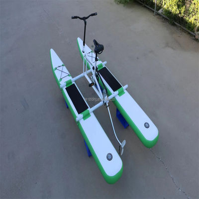 アウトドア水上スポーツ 充電可能な浮遊プロペラ自転車付きの金属水上自転車