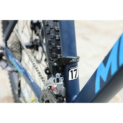 29'カーボンフレーム MTB自転車 普通のペダルとカスタマイズされたOEMカスタマイズメント