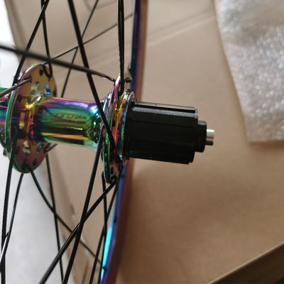 道路自転車用20インチカーボンファイバーホイールセット 8/9/10/11 スピード ダブルウォール レインボーカラー