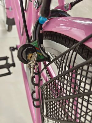 24インチ シティ自転車 シティバイク シングルスピード ディスクブレーキ ダイナモライト